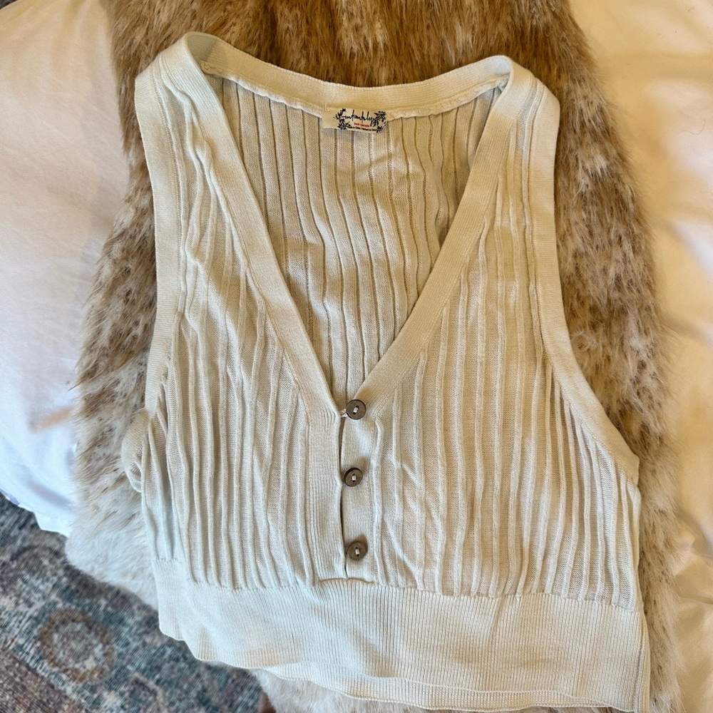 SOLD OFFLINE / Not Available. 
Free people Tank